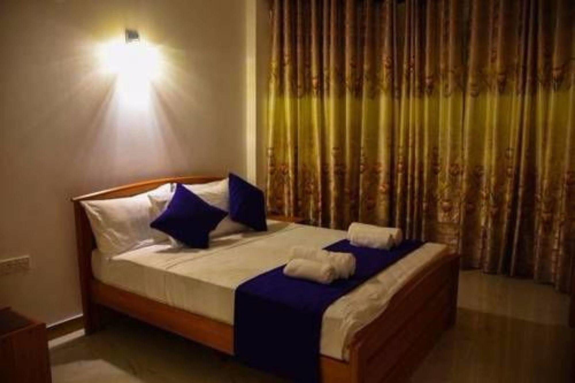 Ocean Glory Hotel Ettukala Extérieur photo
